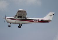 N82EP @ LAL - Cessna 172N