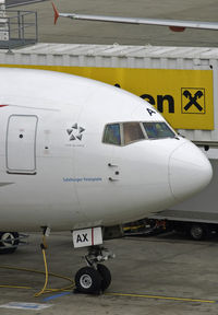 OE-LAX @ LOWW - Boeing 767 - photo taken from the visitor deck