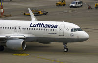 D-AIUB @ LOWW - Airbus A320 with Sharklets