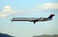 N814SK @ SLC - N814SK CRJ900 finals for Salt Lake City, UT - by Pete Hughes