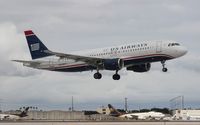 N105UW @ MIA - USAirways A320 - by Florida Metal