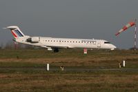 F-GRZB @ LFRB - Canadair Regional Jet CRJ-702, Taxiing to boarding area, Brest-Guipavas Airport (LFRB-BES) - by Yves-Q