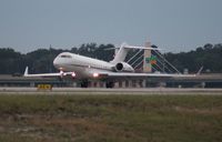 N141QS @ ORL - Net Jets Global 6000 - by Florida Metal