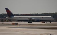 N154DL @ KATL - Delta 767-300