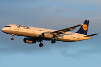 D-AIRR @ VIE - Lufthansa - by Chris Jilli