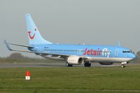 OO-JBV @ LFRB - Boeing 737-8K5, Taxiing after landing rwy 07R, Brest-Guipavas Airport (LFRB-BES) - by Yves-Q