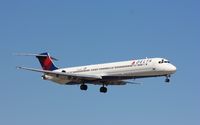N963DL @ KMIA - MD-88