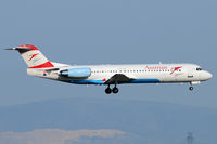 OE-LVM @ VIE - Austrian Airlines - by Chris Jilli
