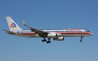 N190AA @ KMIA - Boeing 757-200 - by Mark Pasqualino