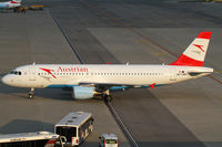OE-LBM @ VIE - Austrian Airlines
