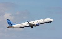 N306JB @ KFLL - ERJ-190-100 IGW