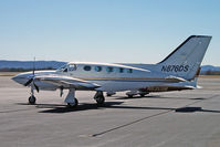 N876DS @ HOT - N876DS Cessna 421C HOT 11.3.05 - by Brian Johnstone