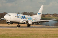 YR-BAF @ EGGW - London Luton - Blue Air