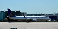 N26208 @ KIAH - Taxi Houston - by Ronald Barker