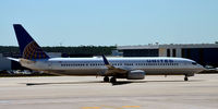 N77430 @ KIAH - Taxi Houston - by Ronald Barker