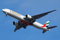 A6-ECX @ EGLL - A6-ECX   Boeing 777-31HER [38982] (Emirates Airlines) Home~05/03/2010. On Approach 27R. - by Ray Barber