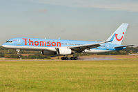 G-OOBG @ EGGW - London Luton - Thomson Airways