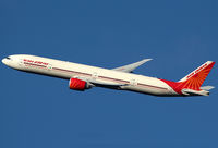 VT-ALQ @ EGLL - London Heathrow - Air India