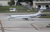 N373RB @ FLL - Legacy