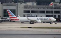 N383AN @ MIA - American 767-300