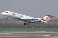 OE-LFR @ LOWW - Austrian Fokker 70 - by Thomas Ranner