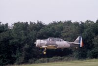 F-AZCM @ LFFQ - Taking off at La Ferté-Alais, 2004 airshow. - by J-F GUEGUIN