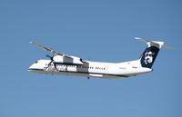 N450QX @ KPSP - DHC-8-402