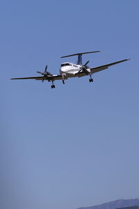 N726CB @ KSMO - very short final SMO Rwy21