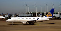 N641RW @ KORD - Taxi Chicago - by Ronald Barker