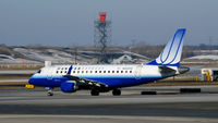 N865RW @ KORD - Taxi Chicago - by Ronald Barker