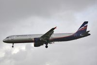 VQ-BHK @ EGLL - Bad weather finals to 27R - by John Coates