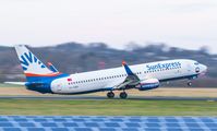 TC-SNO @ EDDR - Boeing 737-8HC - by Jerzy Maciaszek