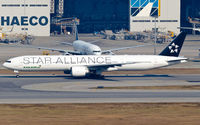 B-16701 @ VHHH - EVA Airways - by Wong Chi Lam