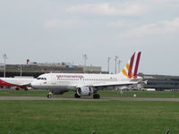 D-AKNV @ EDDV - Germanwings 319 at Hanover