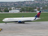 N1607B @ EDDS - Delta 767 at Stuttgart