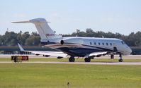 N541FX @ ORL - Challenger 300