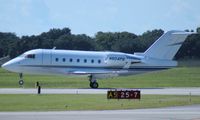 N604PS @ ORL - Challenger 604