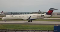N614QX @ DTW - Delta Connection CRJ-700 - by Florida Metal