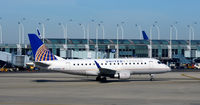N858RW @ KORD - Taxi Chicago - by Ronald Barker