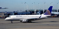 N863RW @ KORD - Taxi Chicago - by Ronald Barker
