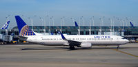 N27421 @ KORD - Taxi Chicago - by Ronald Barker