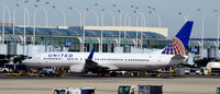 N68807 @ KORD - Gate C19 Chicago - by Ronald Barker