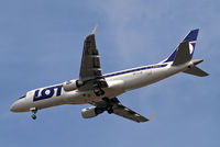 SP-LIB @ EGLL - Embraer Emb-175-200LR [17000132] (LOT Polish Airlines) Home~G 20/08/2011. On approach 27R. - by Ray Barber