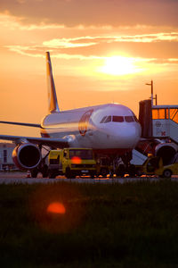 OE-LEY @ LOWL - oe-ley - by Jan Ittensammer