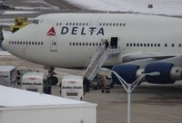 N661US @ DTW - Delta 747-400 with University of Michigan football team returning from Outback Bowl in Tampa - by Florida Metal