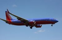 N8615E @ KHOU - Boeing 737-800 - by Mark Pasqualino