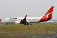 VH-VYE @ YSSY - taxiing to 34R - by Bill Mallinson
