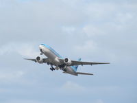 HL7765 @ NZAA - In case you do! - by magnaman