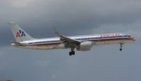 N695AN @ MIA - American 757-200