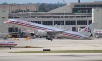 N695AN @ MIA - American 757-200 - by Florida Metal